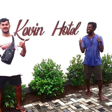 Kevin Hotel ディックウェラ エクステリア 写真